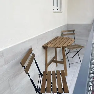 House Aleanto , Napoli Italia